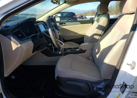 2018 Hyundai Sonata Se z USA, uszkodzony, nr VIN 5NPE24AFXJH652431
